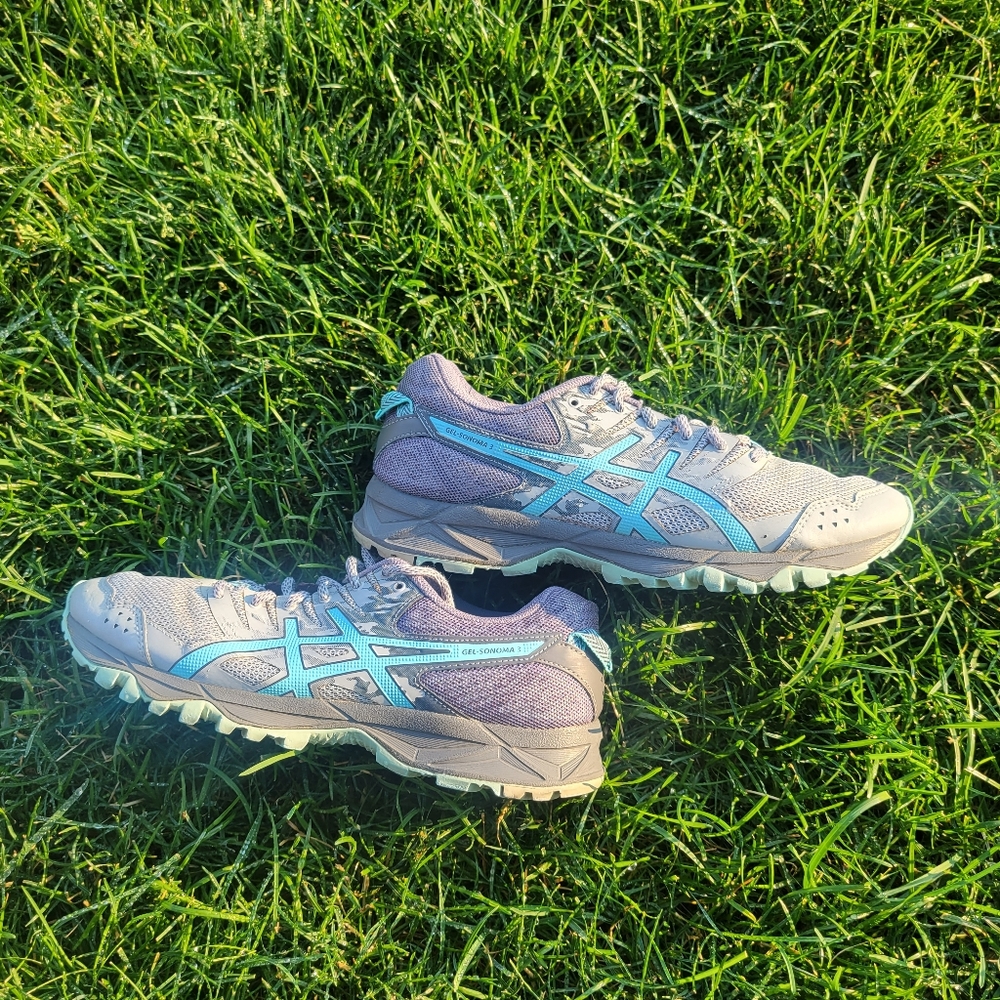 Asics womans gel Sonoma 3 +bonus